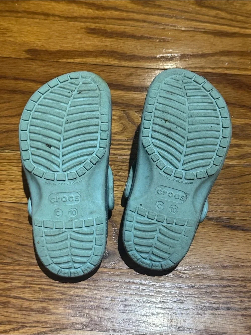 CROCS Kids Turquoise Frozen Elsa Clogs with Charms